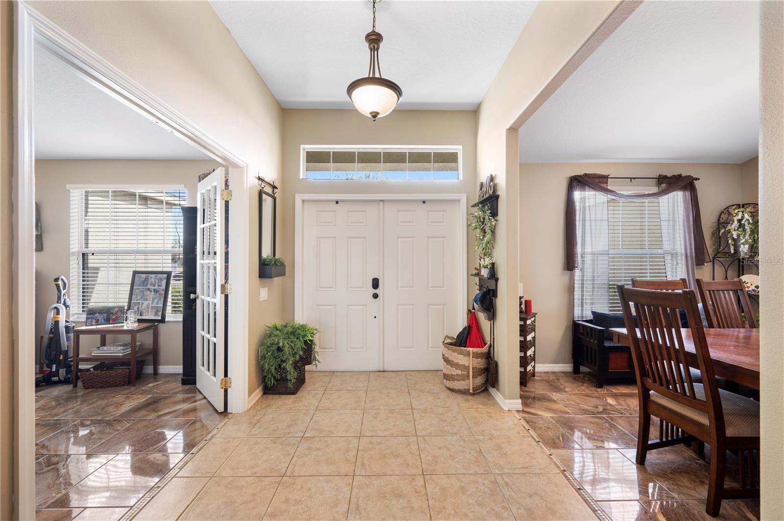 4403 Avondale Groves, Plant City, FL 33567