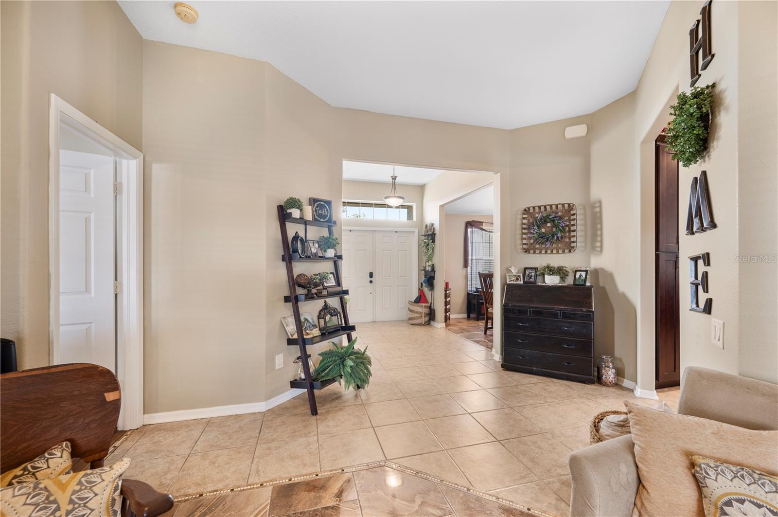 4403 Avondale Groves, Plant City, FL 33567