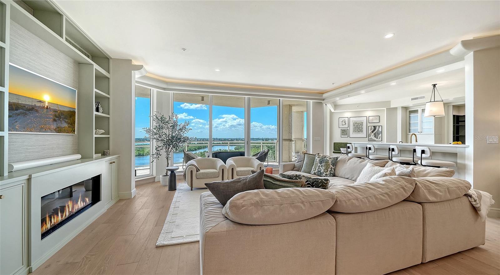 1300 Benjamin Franklin Unit 809, Sarasota, FL 34236