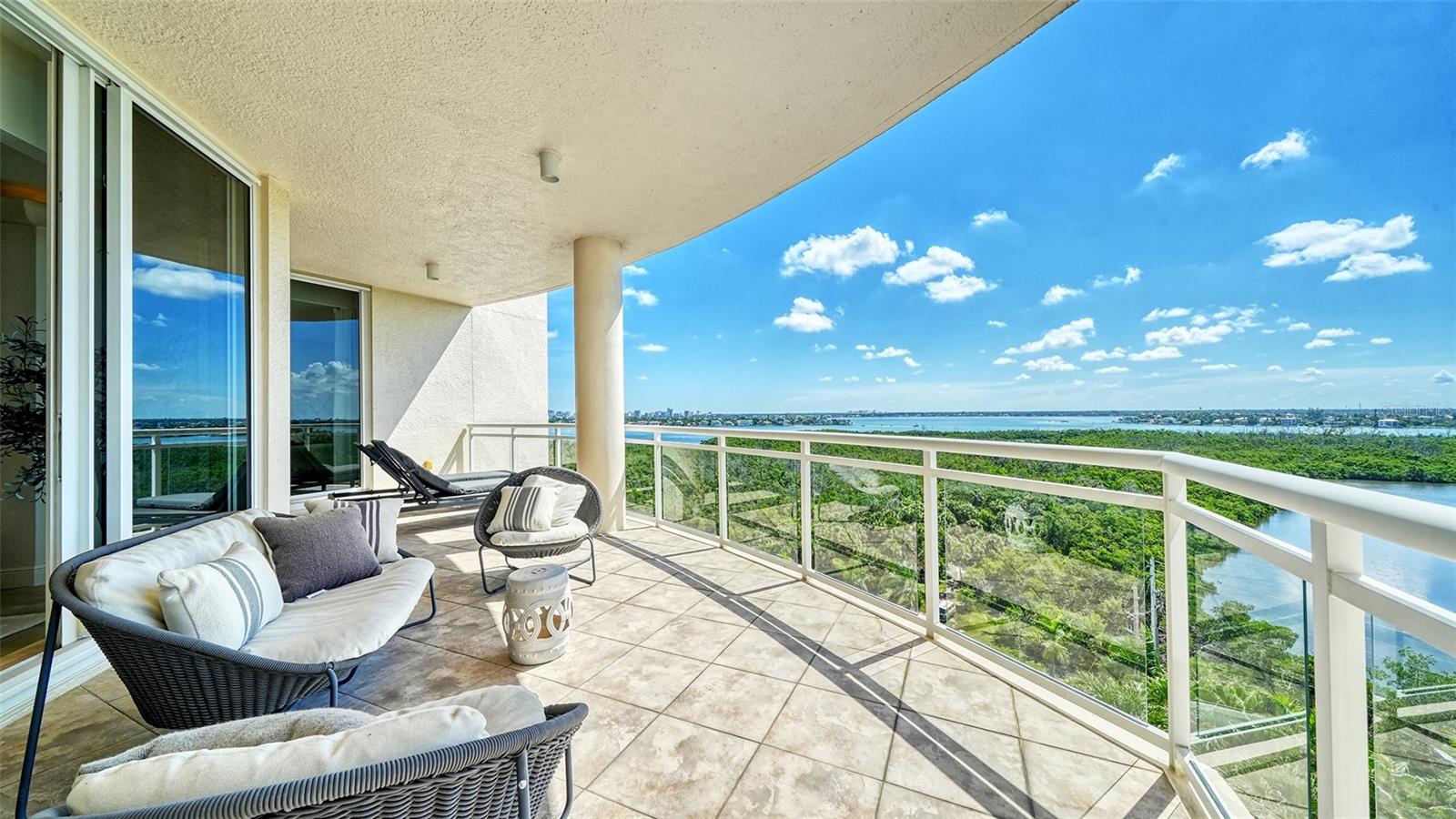 1300 Benjamin Franklin Unit 809, Sarasota, FL 34236