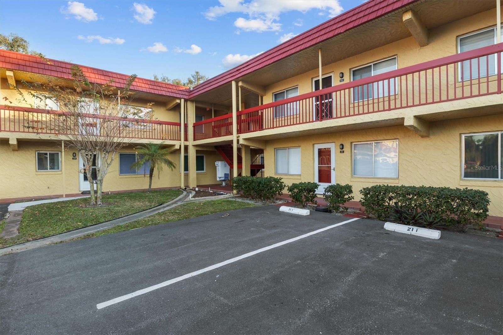 400 El Camino Unit 210, Winter Haven, FL 33884