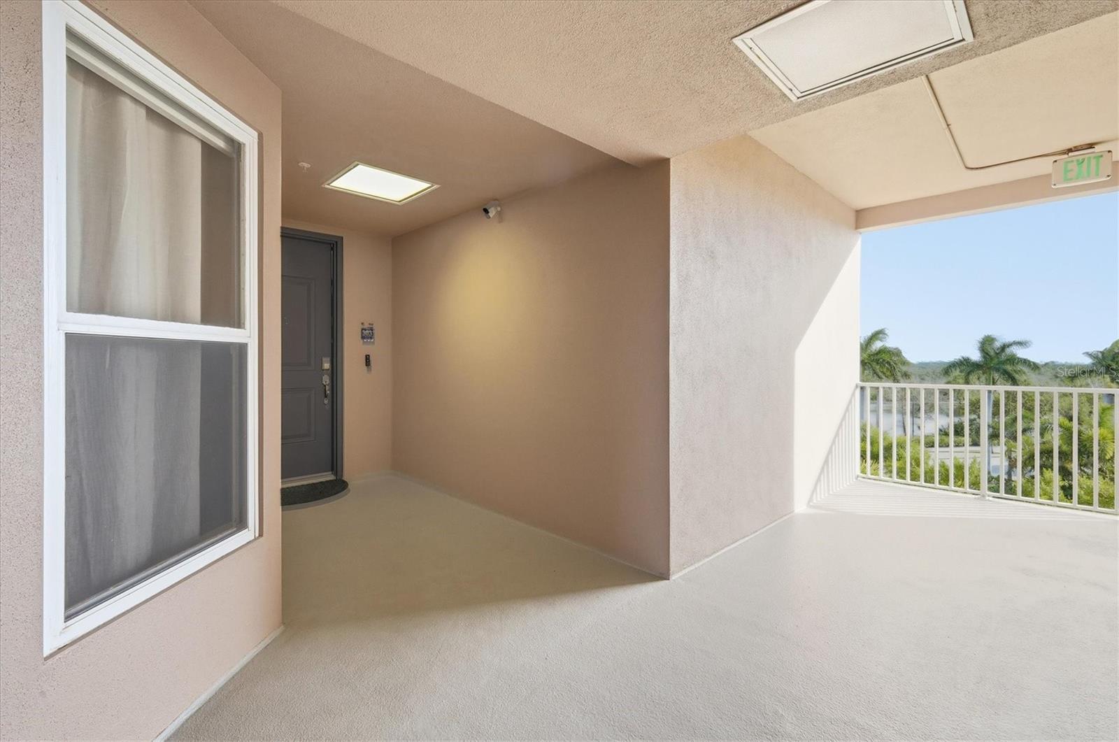 395 Aruba Unit 303, Bradenton, FL 34209