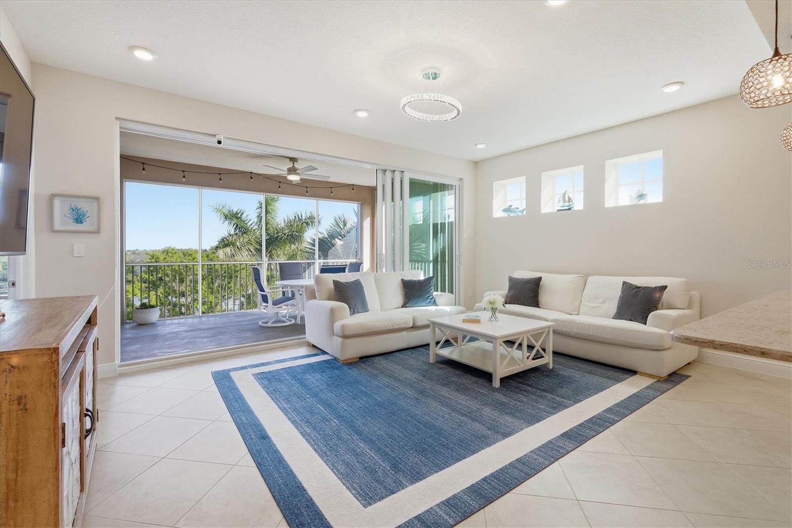 395 Aruba Unit 303, Bradenton, FL 34209