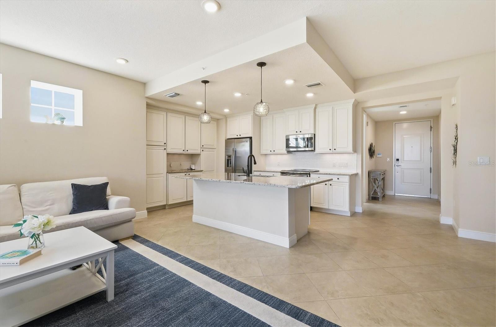 395 Aruba Unit 303, Bradenton, FL 34209