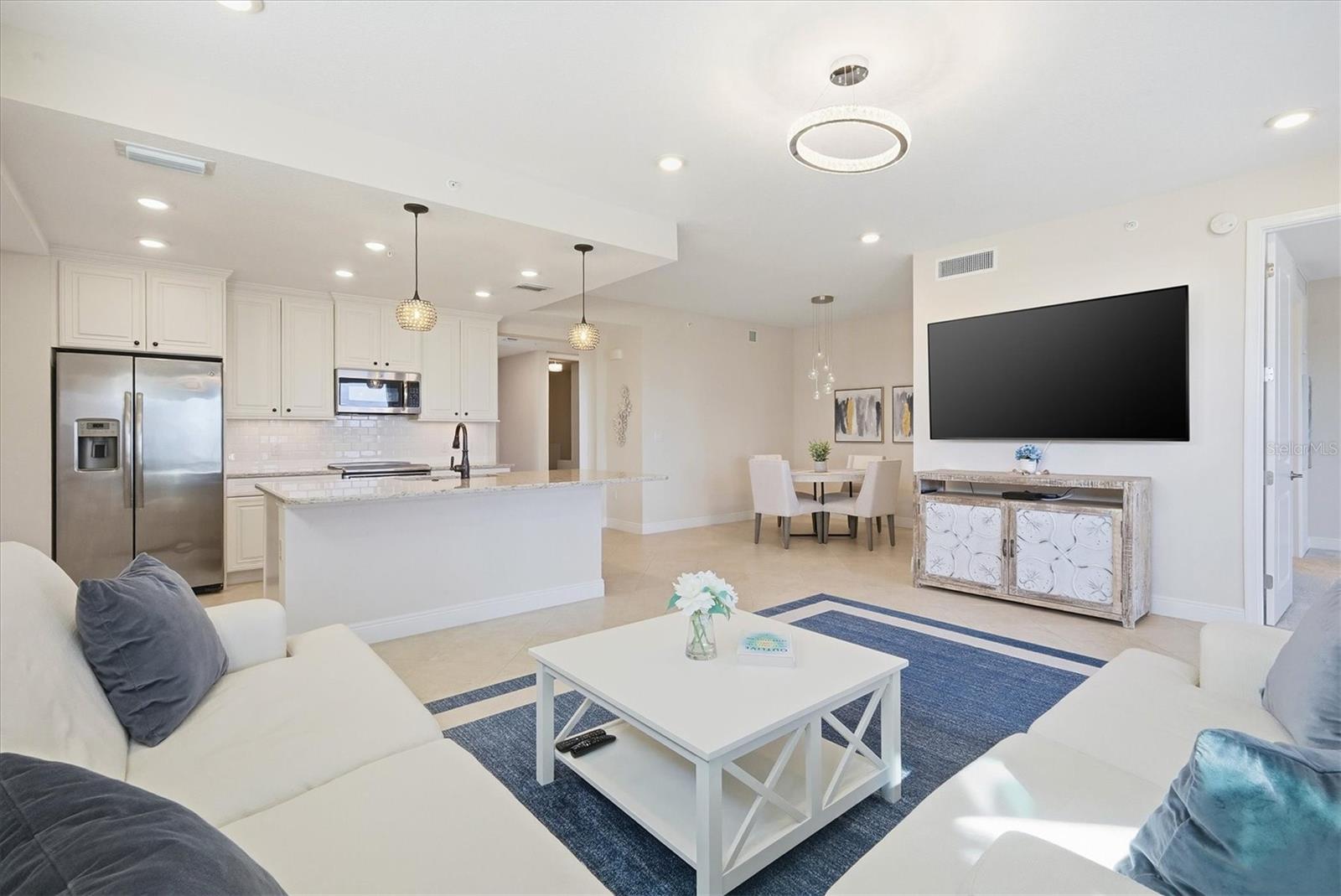 395 Aruba Unit 303, Bradenton, FL 34209