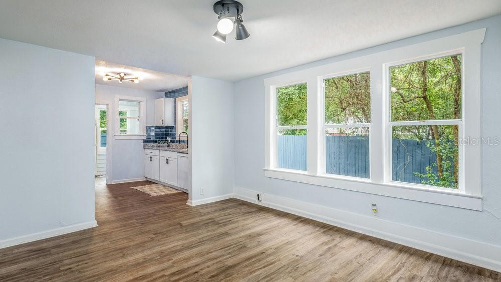 912 Carolina Ave, Deland, FL 32724