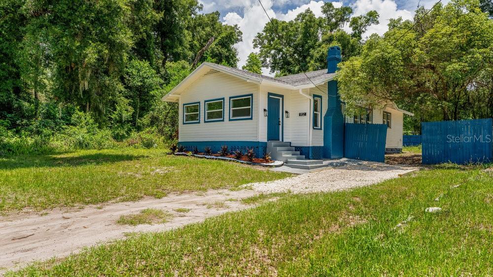 912 Carolina Ave, Deland, FL 32724
