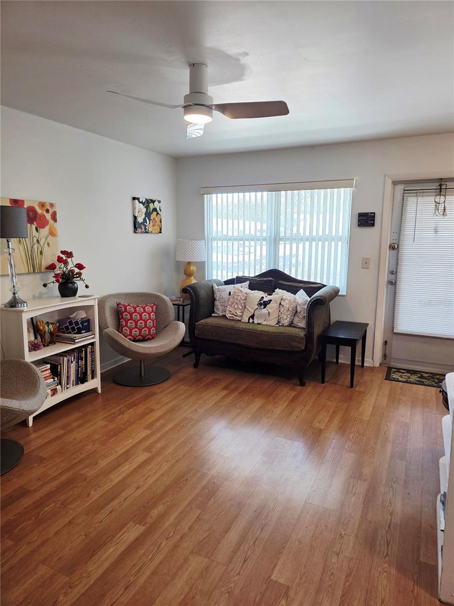 5945 21st Unit 18, St Petersburg, FL 33714