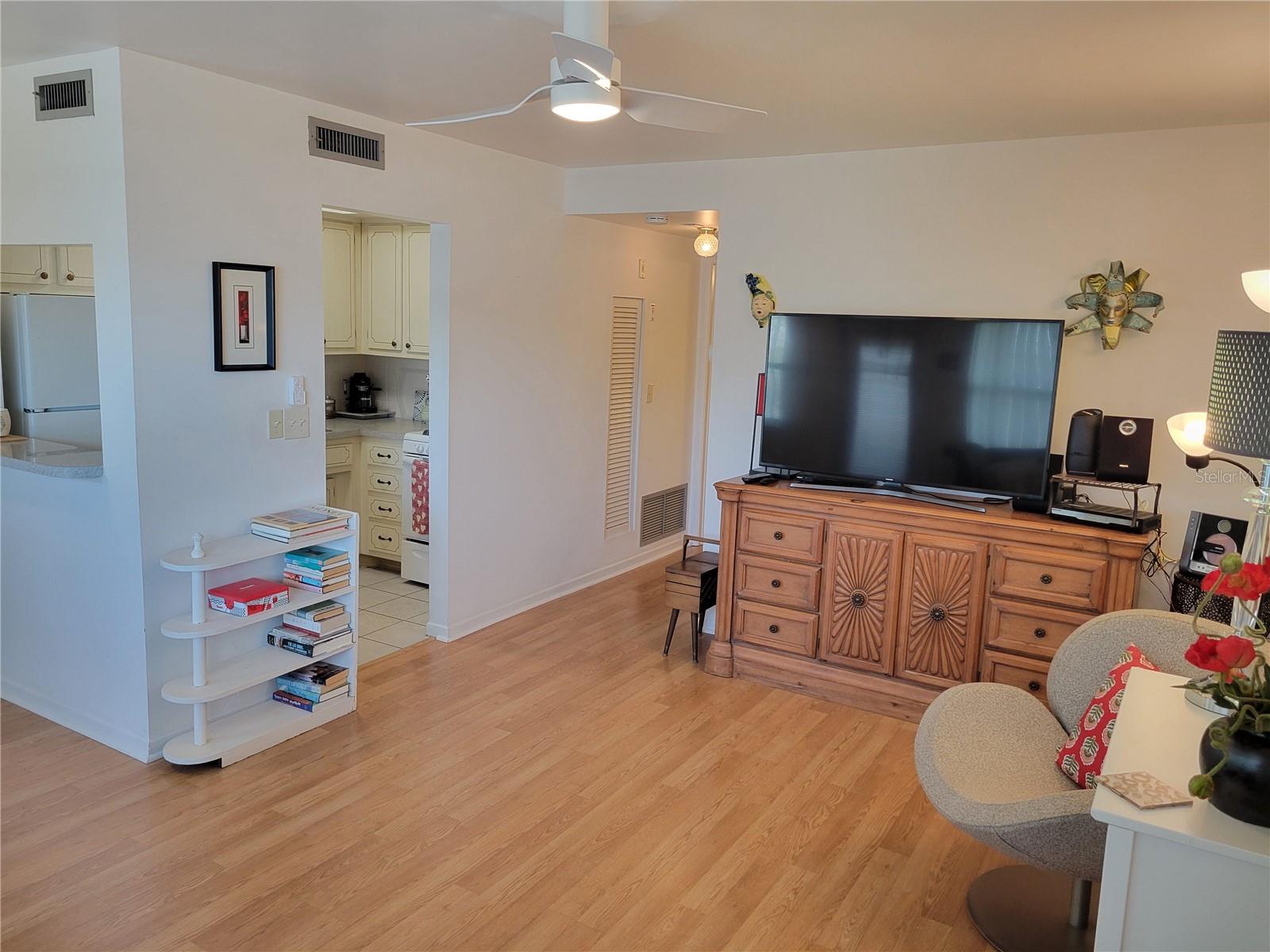 5945 21st Unit 18, St Petersburg, FL 33714