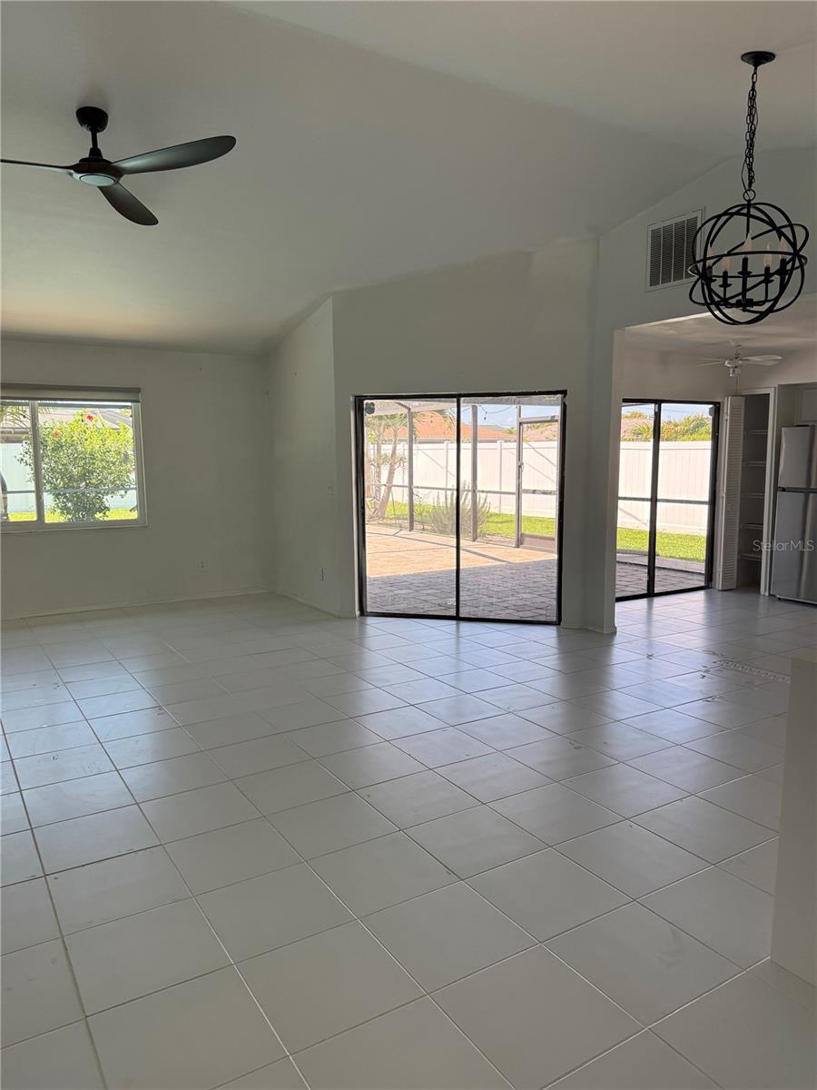 32 13th, Cape Coral, FL 33909