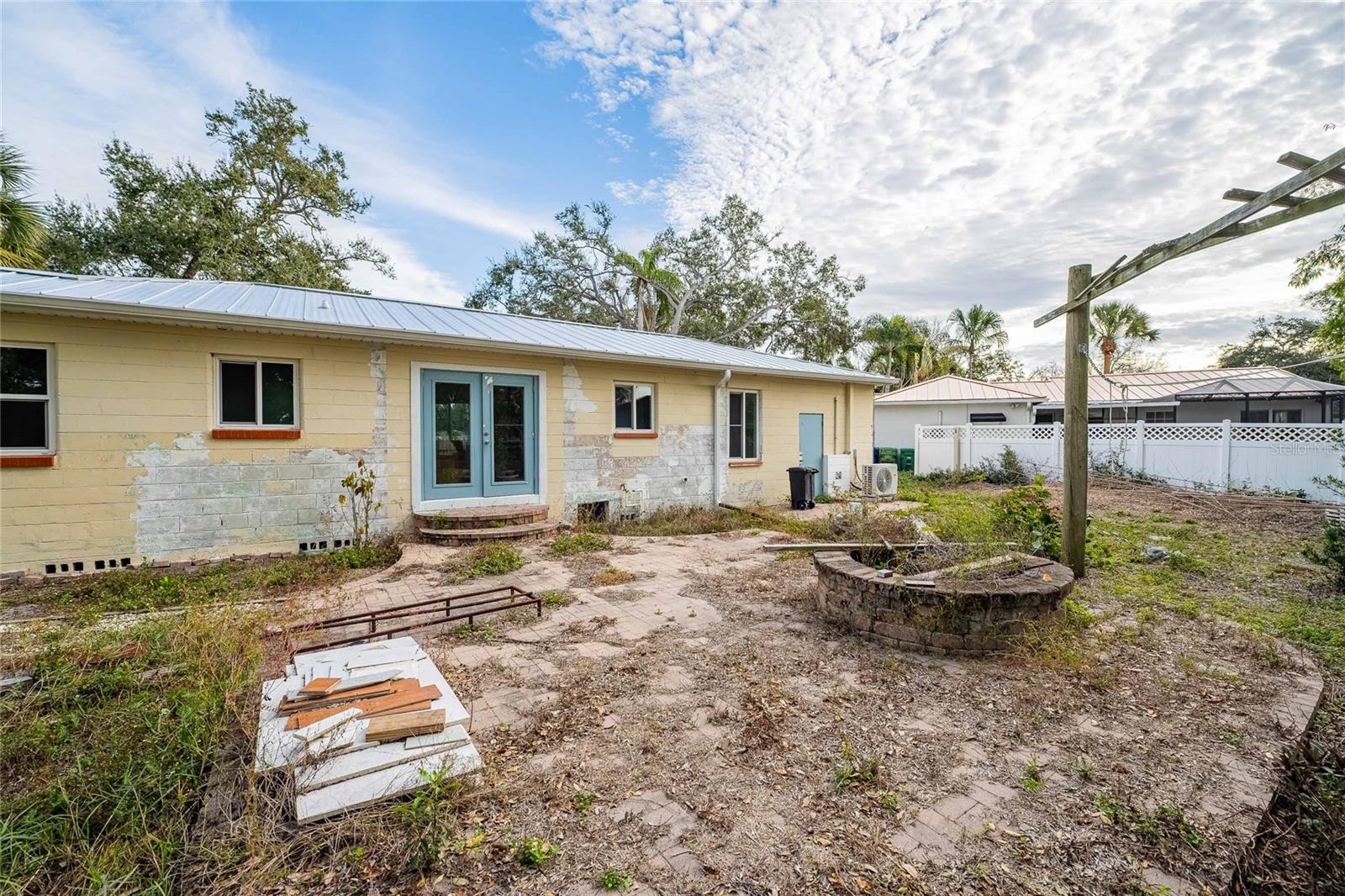 6213 Sanders, Tampa, FL 33611