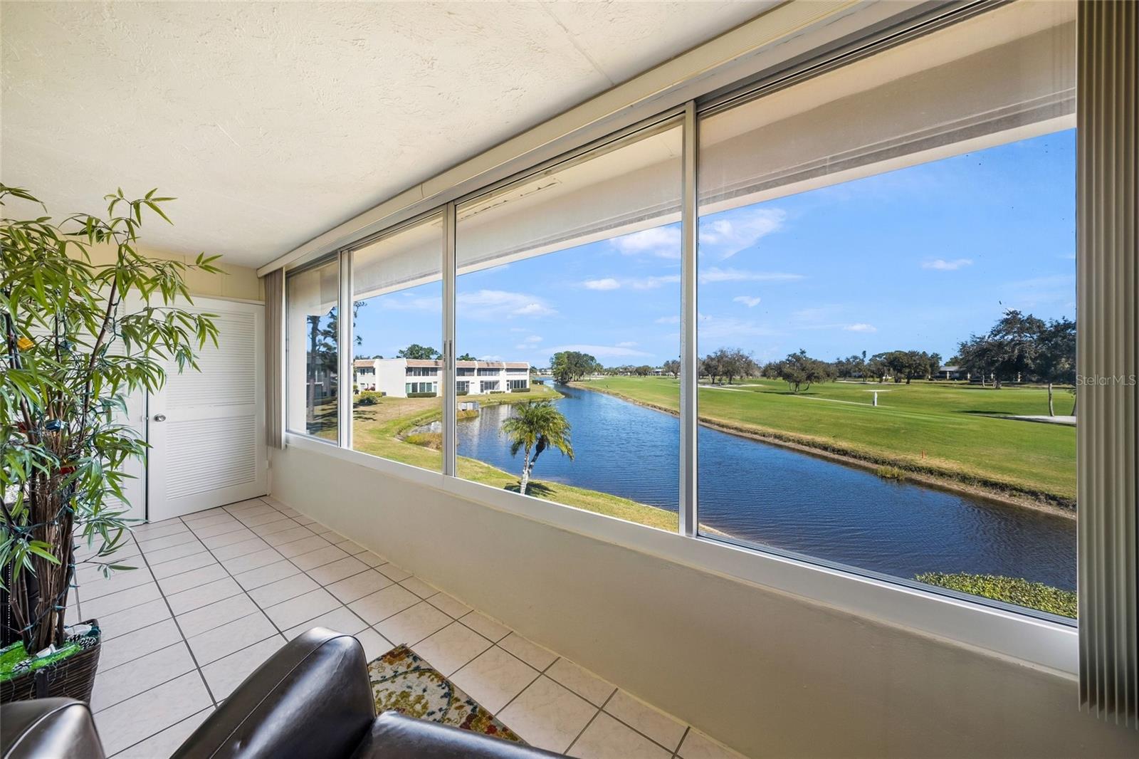 7193 Country Club Unit 237, Sarasota, FL 34243