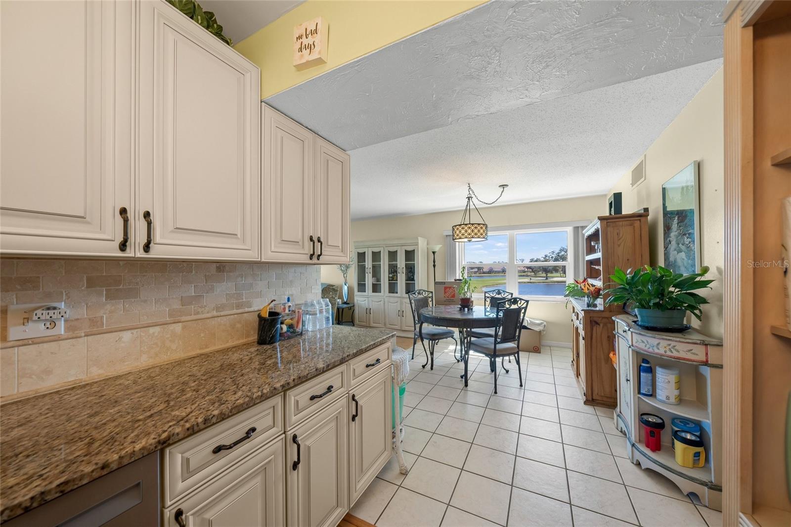 7193 Country Club Unit 237, Sarasota, FL 34243