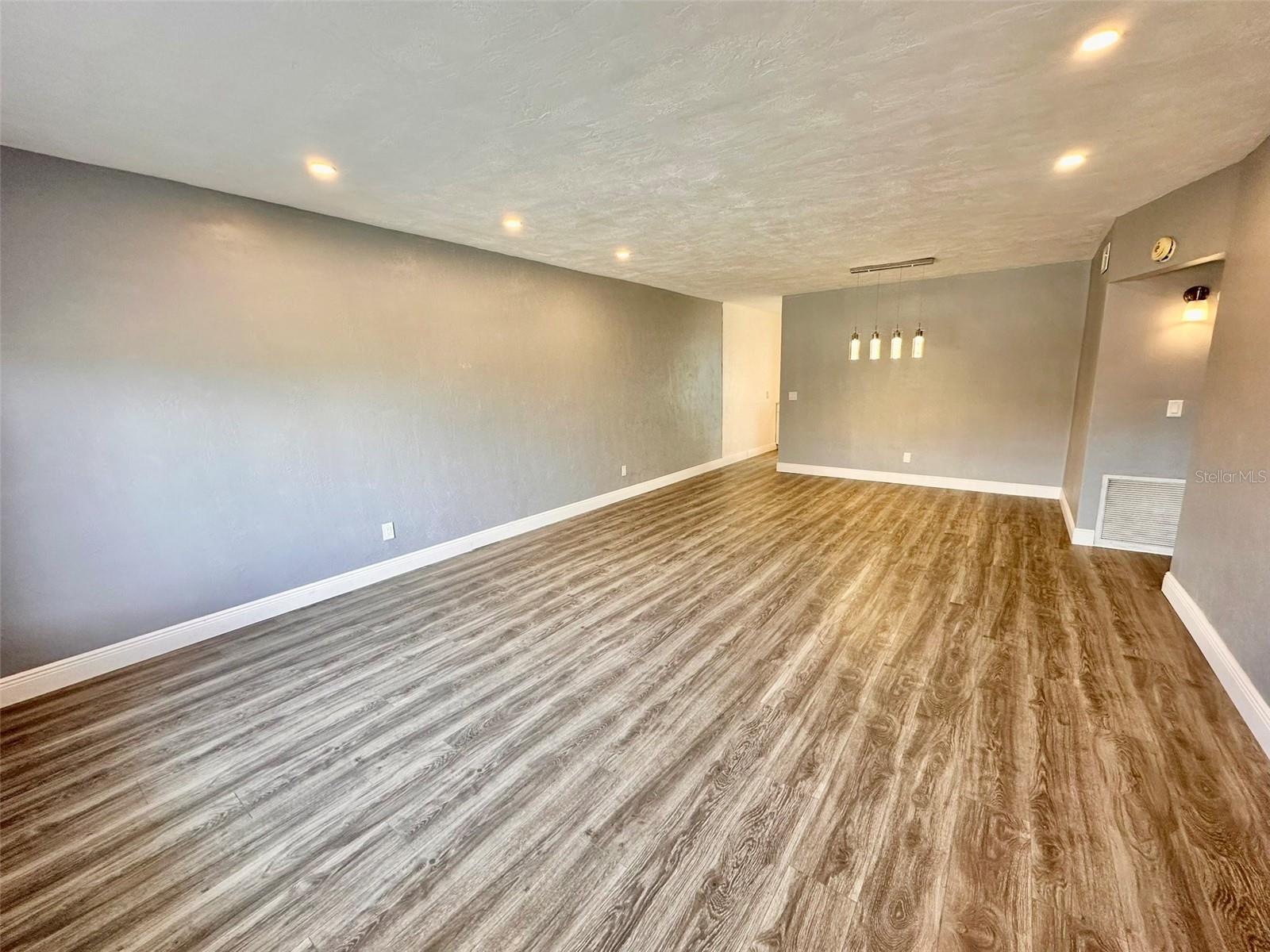 2431 Canadian Unit 37, Clearwater, FL 33763