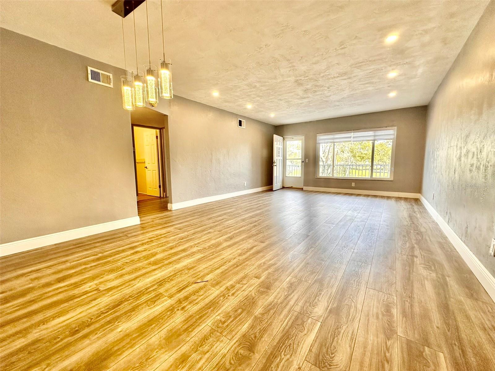 2431 Canadian Unit 37, Clearwater, FL 33763