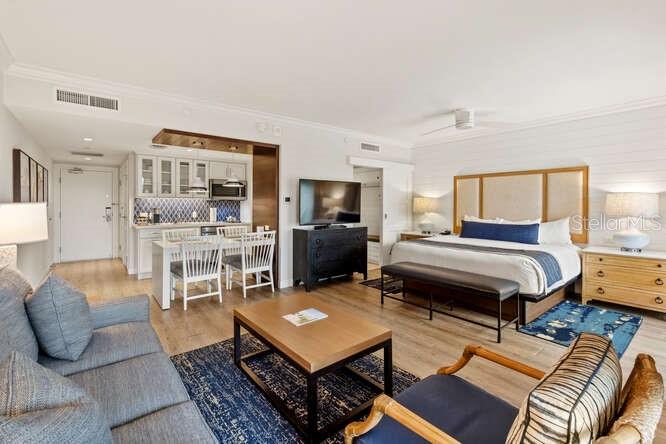 250 Sands Point Unit 5203, Longboat Key, FL 34228