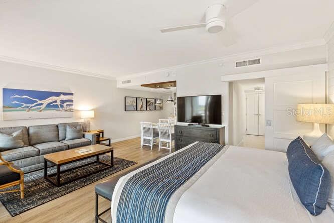 250 Sands Point Unit 5203, Longboat Key, FL 34228