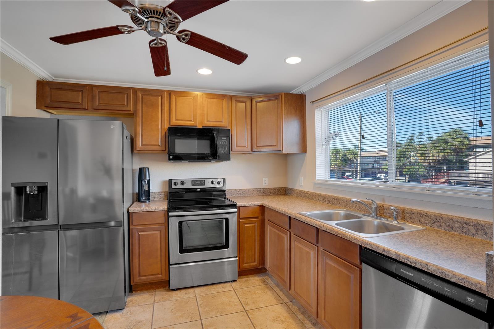 6315 Newtown Unit 15b3, Tampa, FL 33615