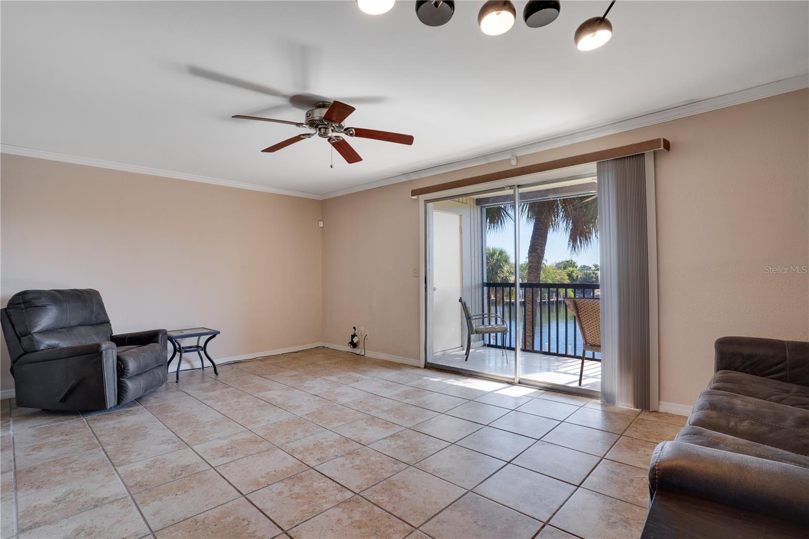 6315 Newtown Unit 15b3, Tampa, FL 33615