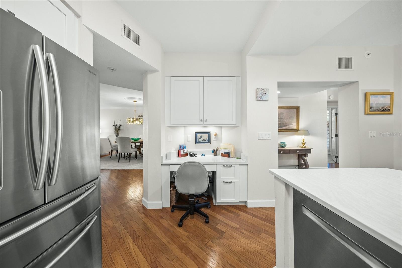1260 Dolphin Bay Way Unit 403, Sarasota, FL 34242