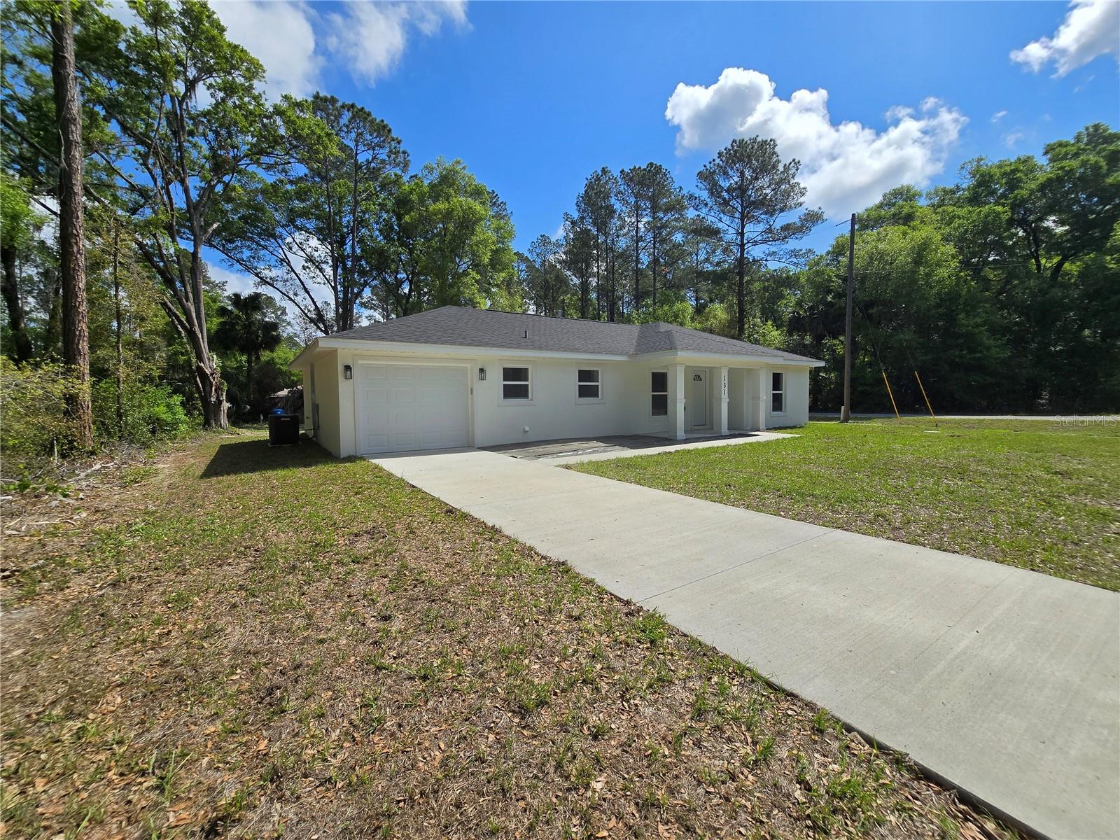 131 Fisher, Ocklawaha, FL 32179