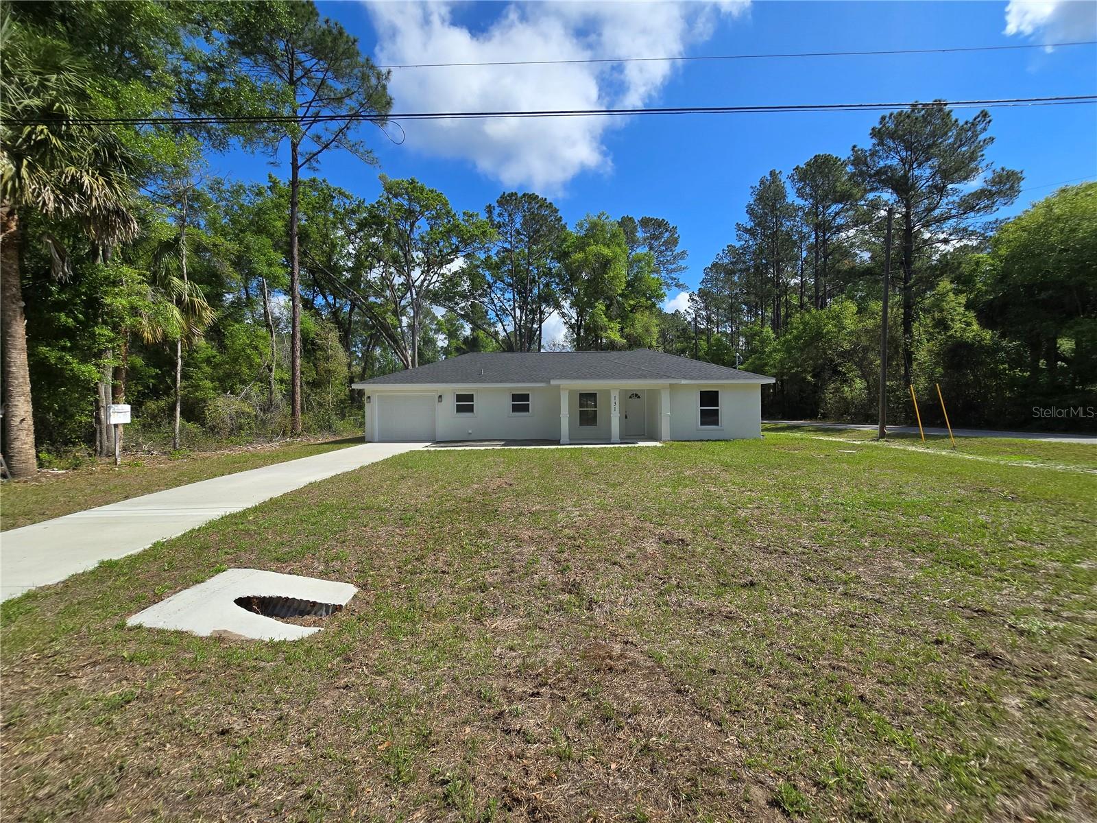131 Fisher, Ocklawaha, FL 32179