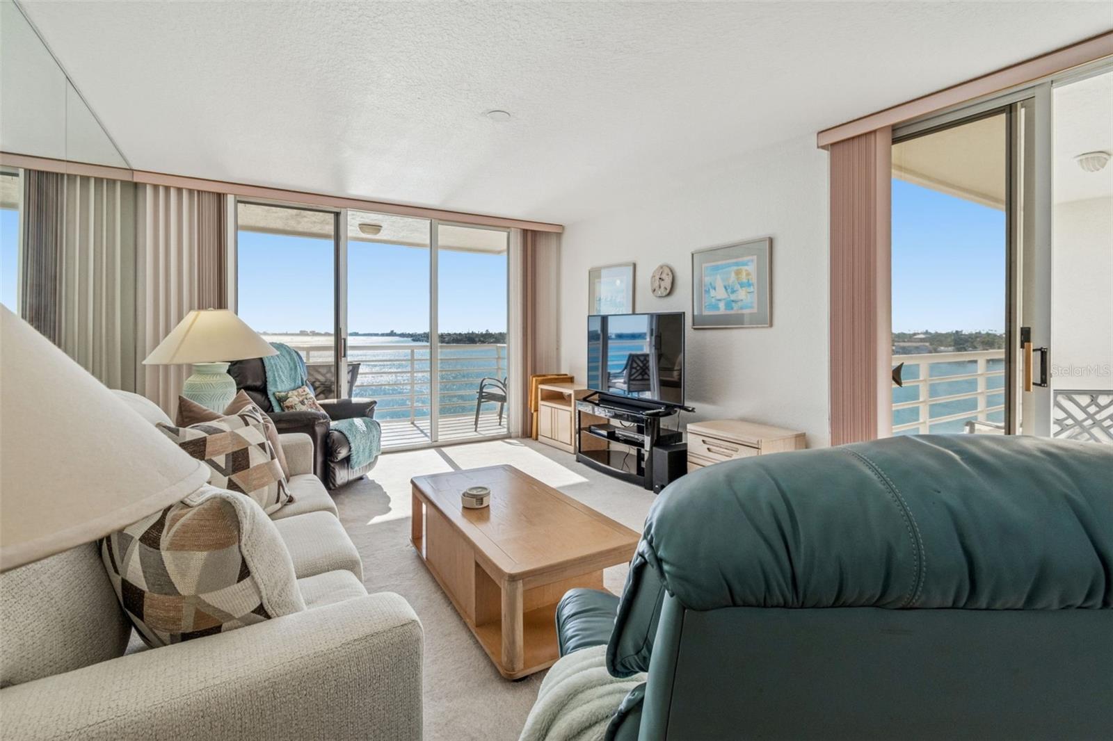 6105 Bahia del Mar Unit 686, St Petersburg, FL 33715