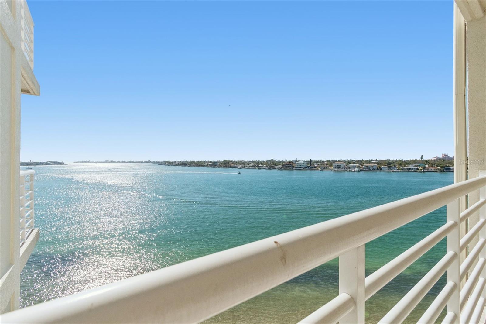 6105 Bahia del Mar Unit 686, St Petersburg, FL 33715
