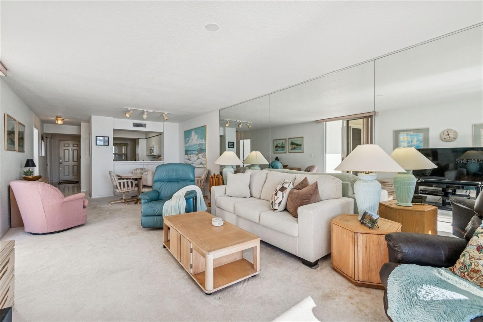 6105 Bahia del Mar Unit 686, St Petersburg, FL 33715