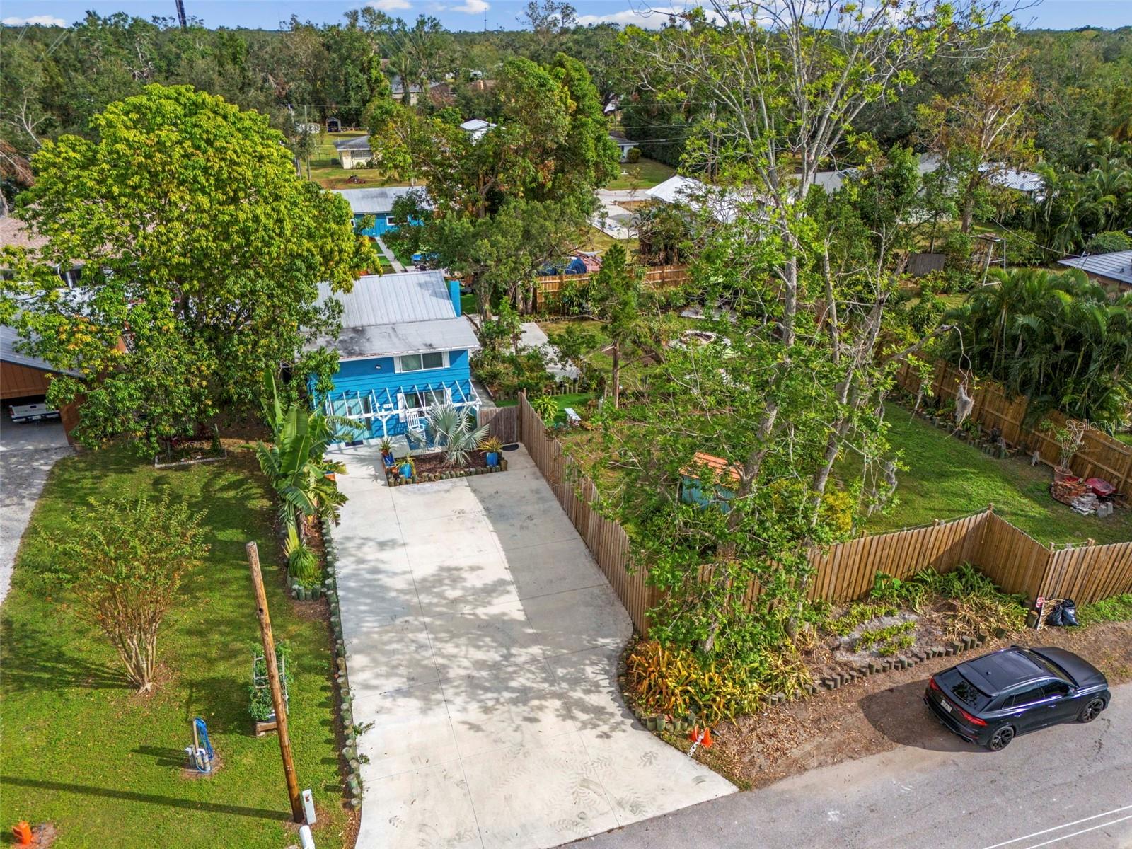 105 Tucker, Sarasota, FL 34232