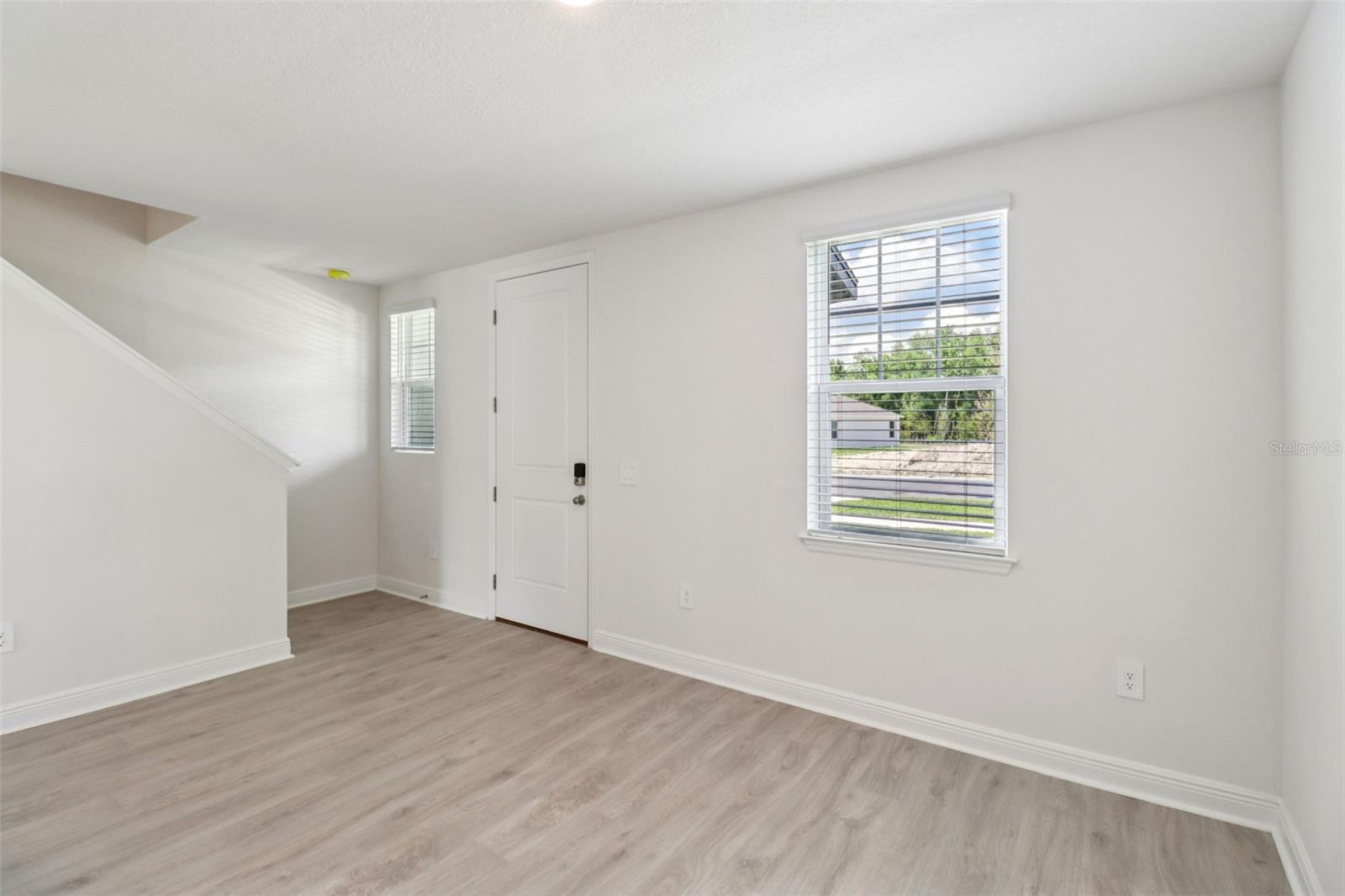 787 Sunshower, Lady Lake, FL 32159