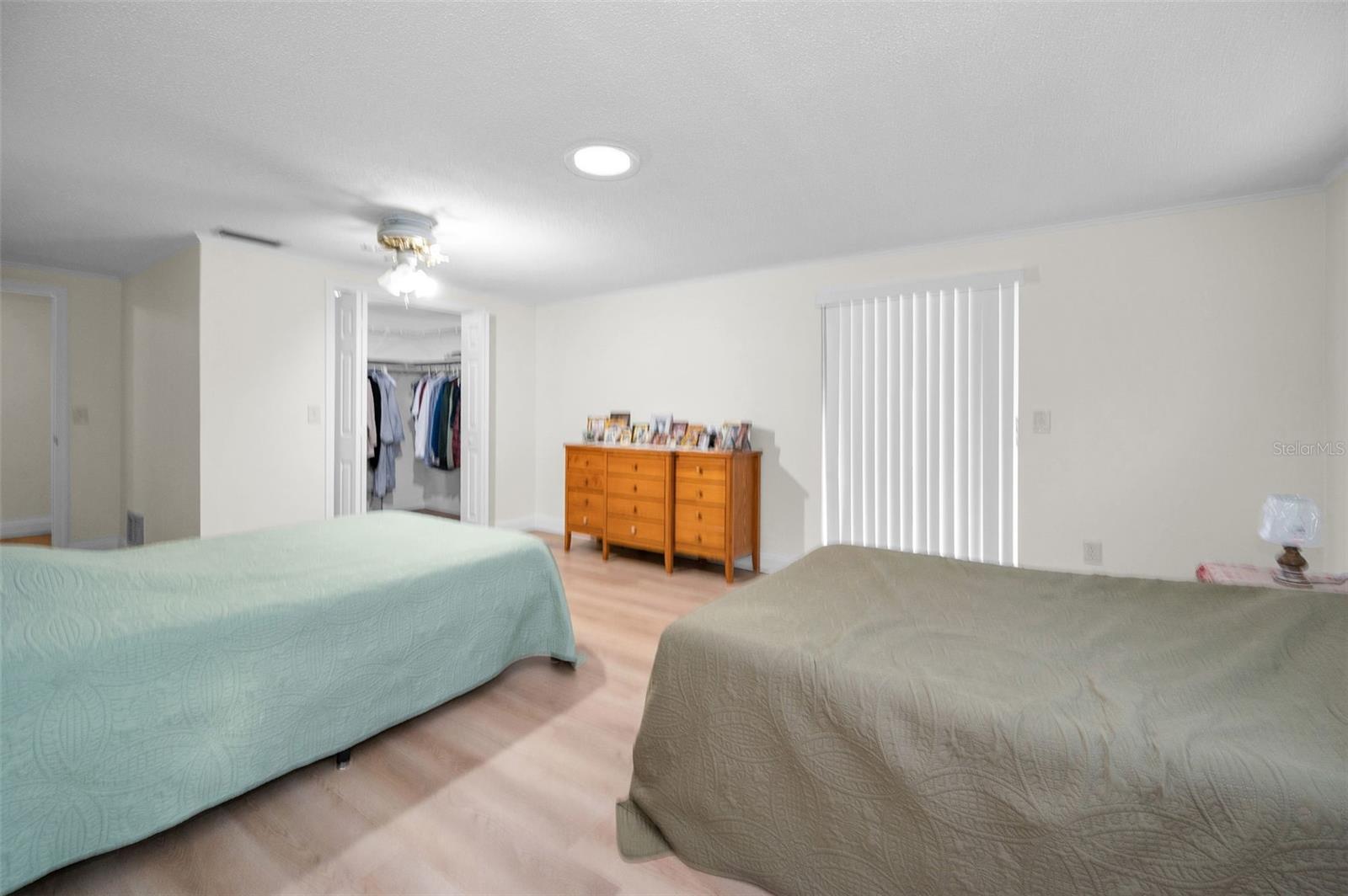 817 Riverside, Tarpon Springs, FL 34689