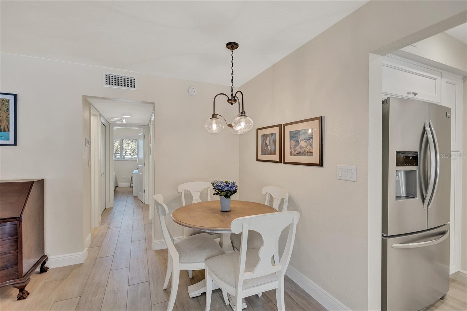 137 Avenida Messina Unit 3, Sarasota, FL 34242