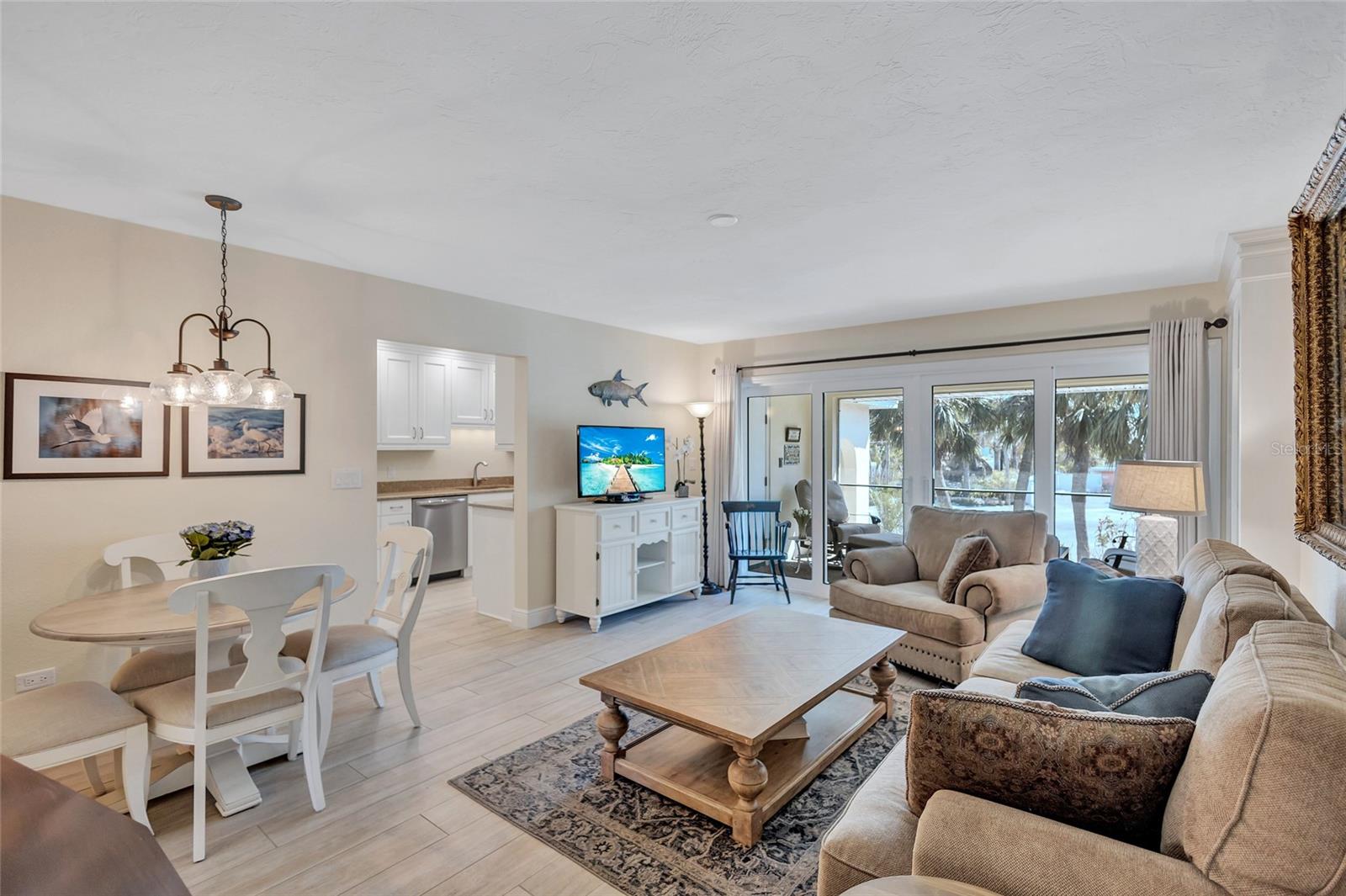 137 Avenida Messina Unit 3, Sarasota, FL 34242