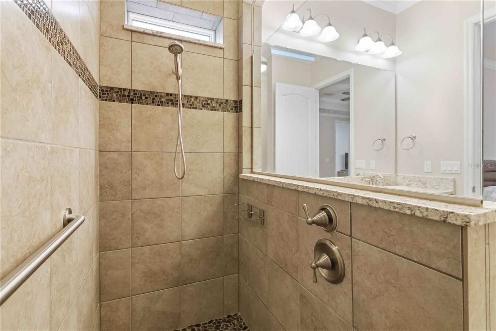 8905 Laureate, Orlando, FL 32827