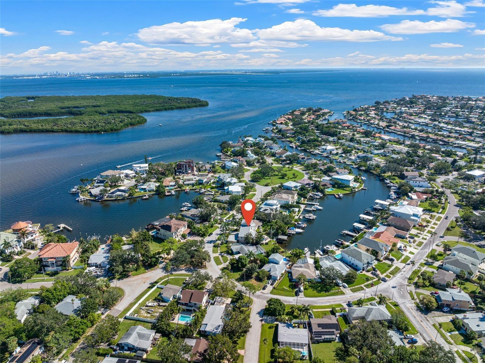 1902 Arrowhead, St Petersburg, FL 33703
