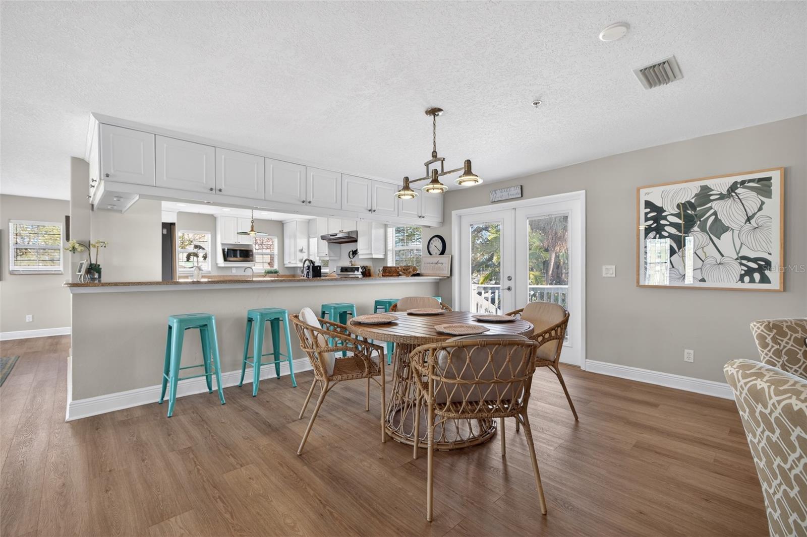 1902 Arrowhead, St Petersburg, FL 33703