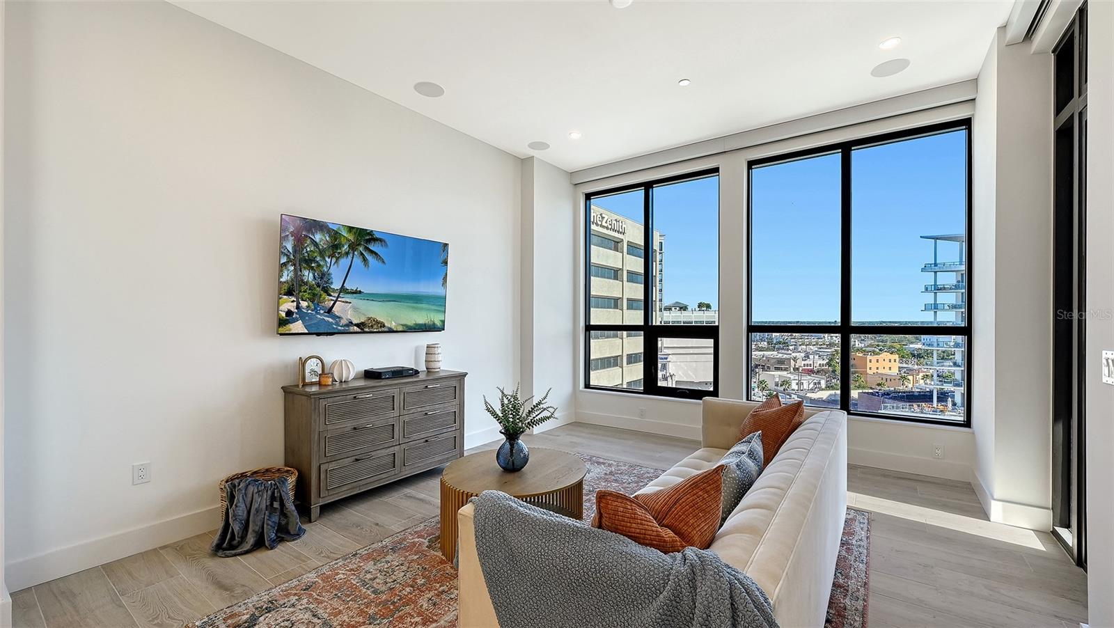33 Palm Unit 904, Sarasota, FL 34236