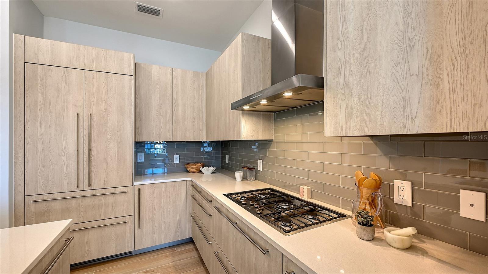 33 Palm Unit 904, Sarasota, FL 34236