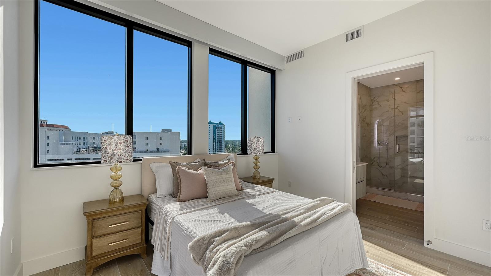 33 Palm Unit 904, Sarasota, FL 34236