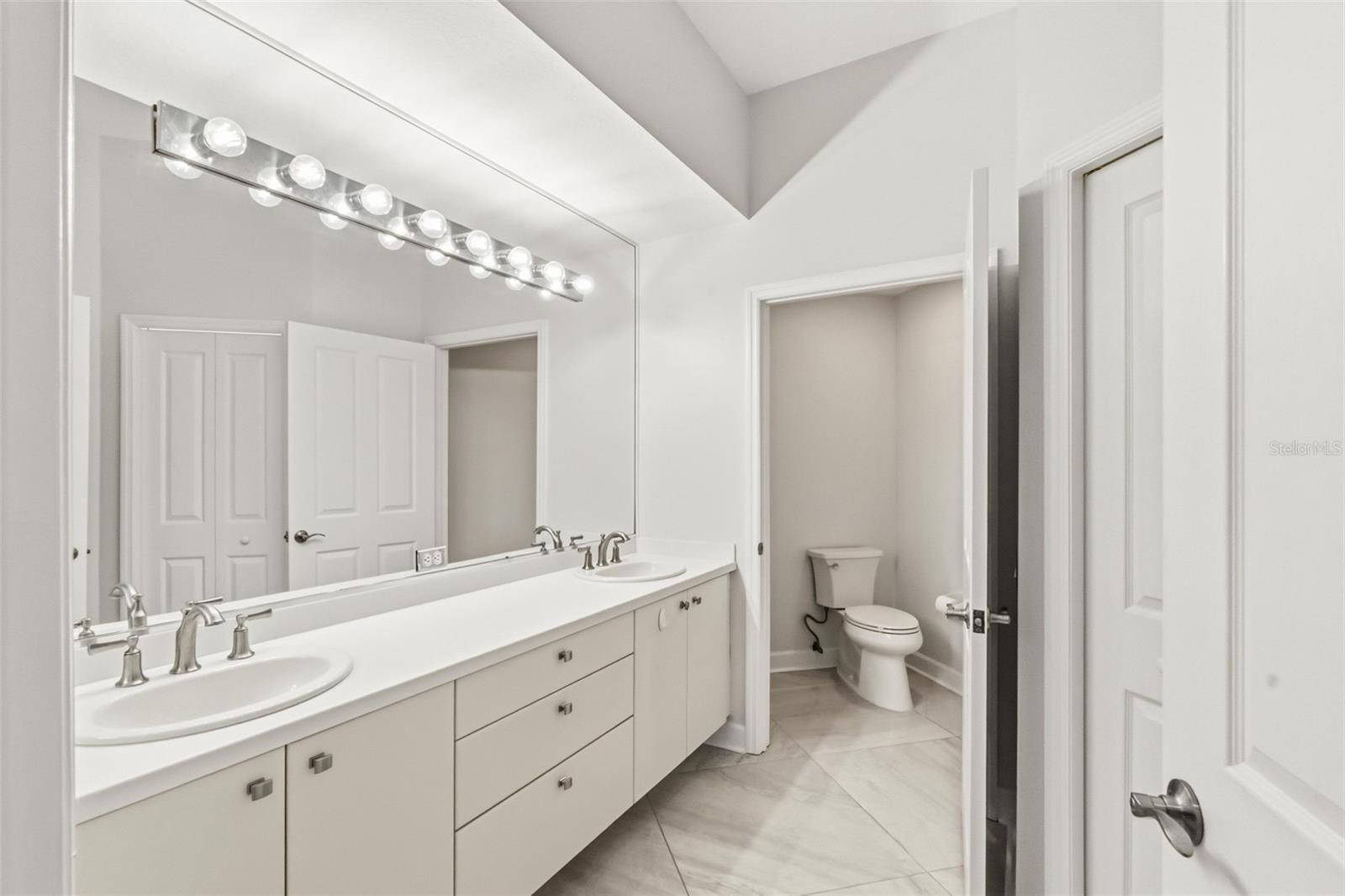 5264 Bouchard Unit 102, Sarasota, FL 34238