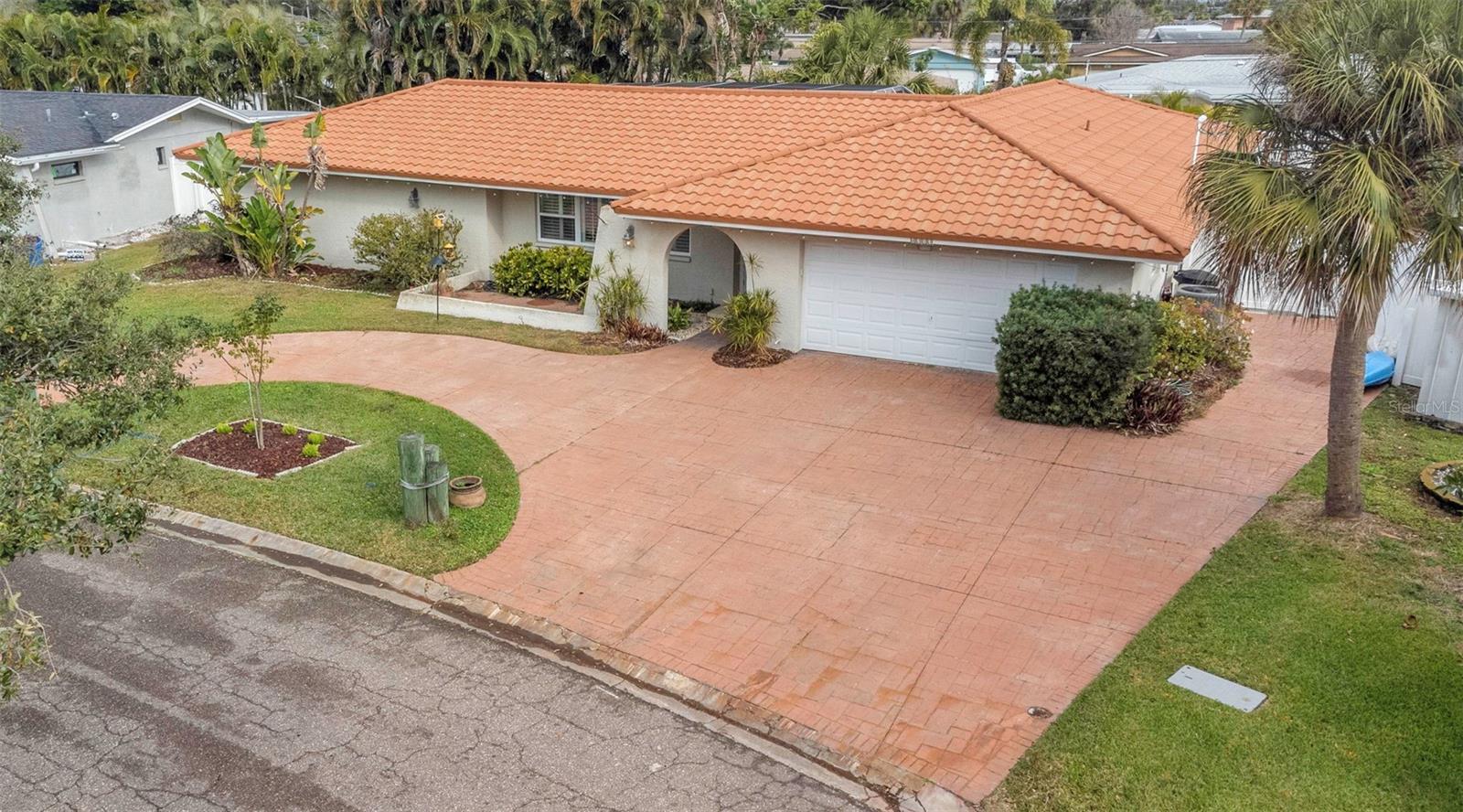 4313 50th, St Petersburg, FL 33711