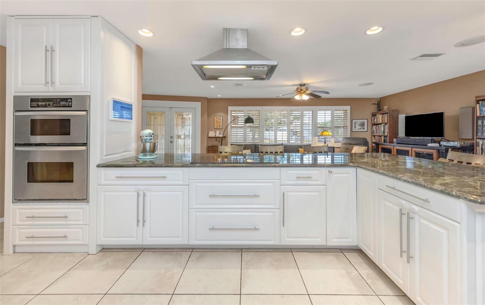 4313 50th, St Petersburg, FL 33711