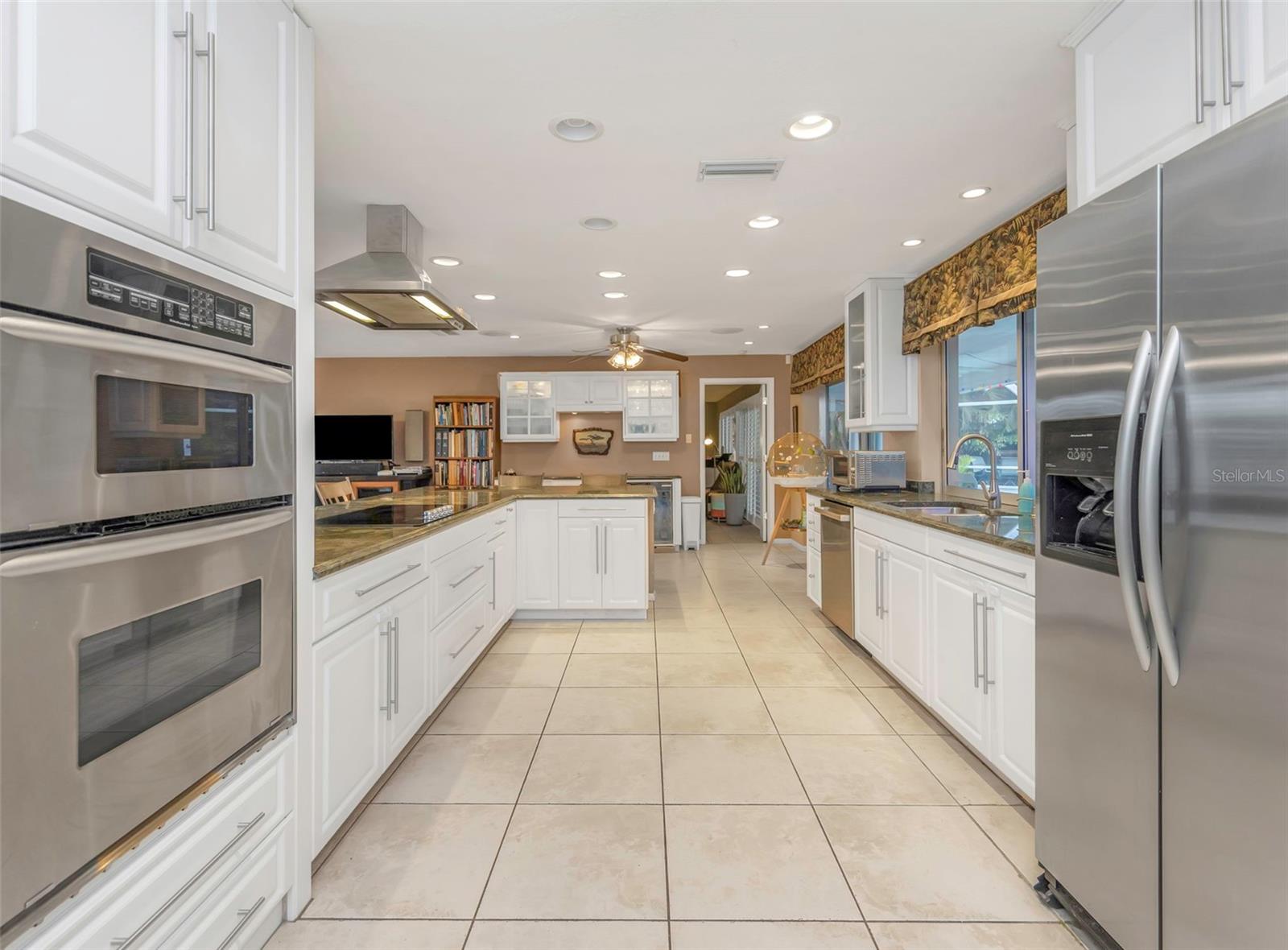 4313 50th, St Petersburg, FL 33711