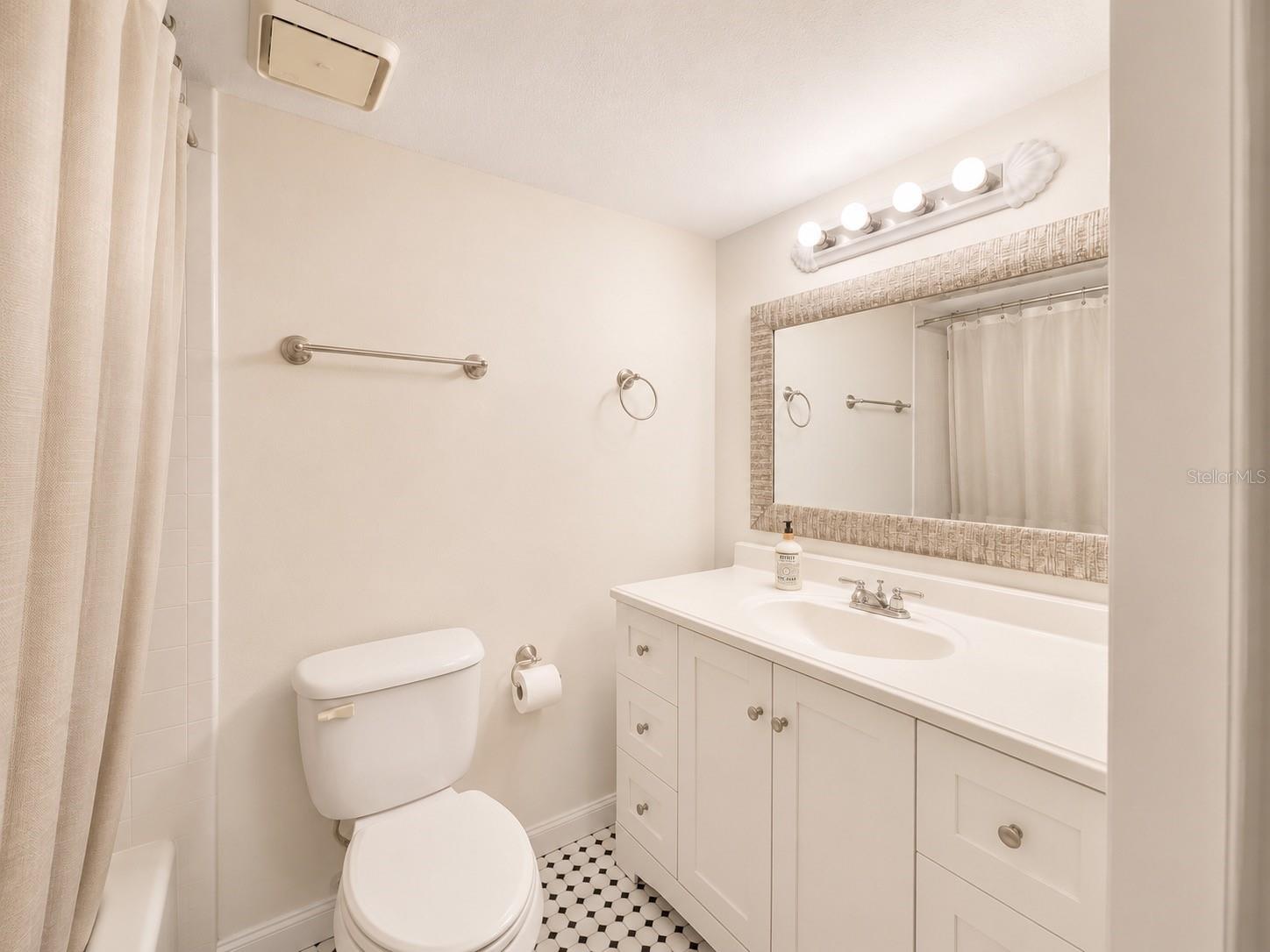 568 Bahia Unit B, Ocala, FL 34472