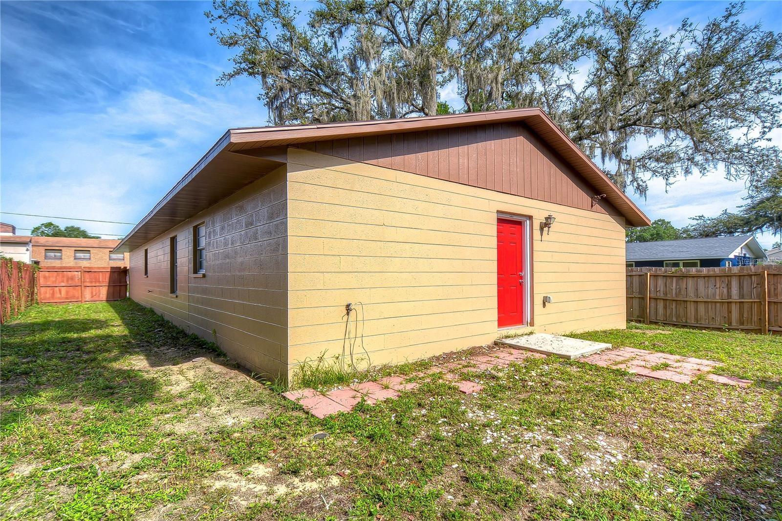 5520 20th, Zephyrhills, FL 33542