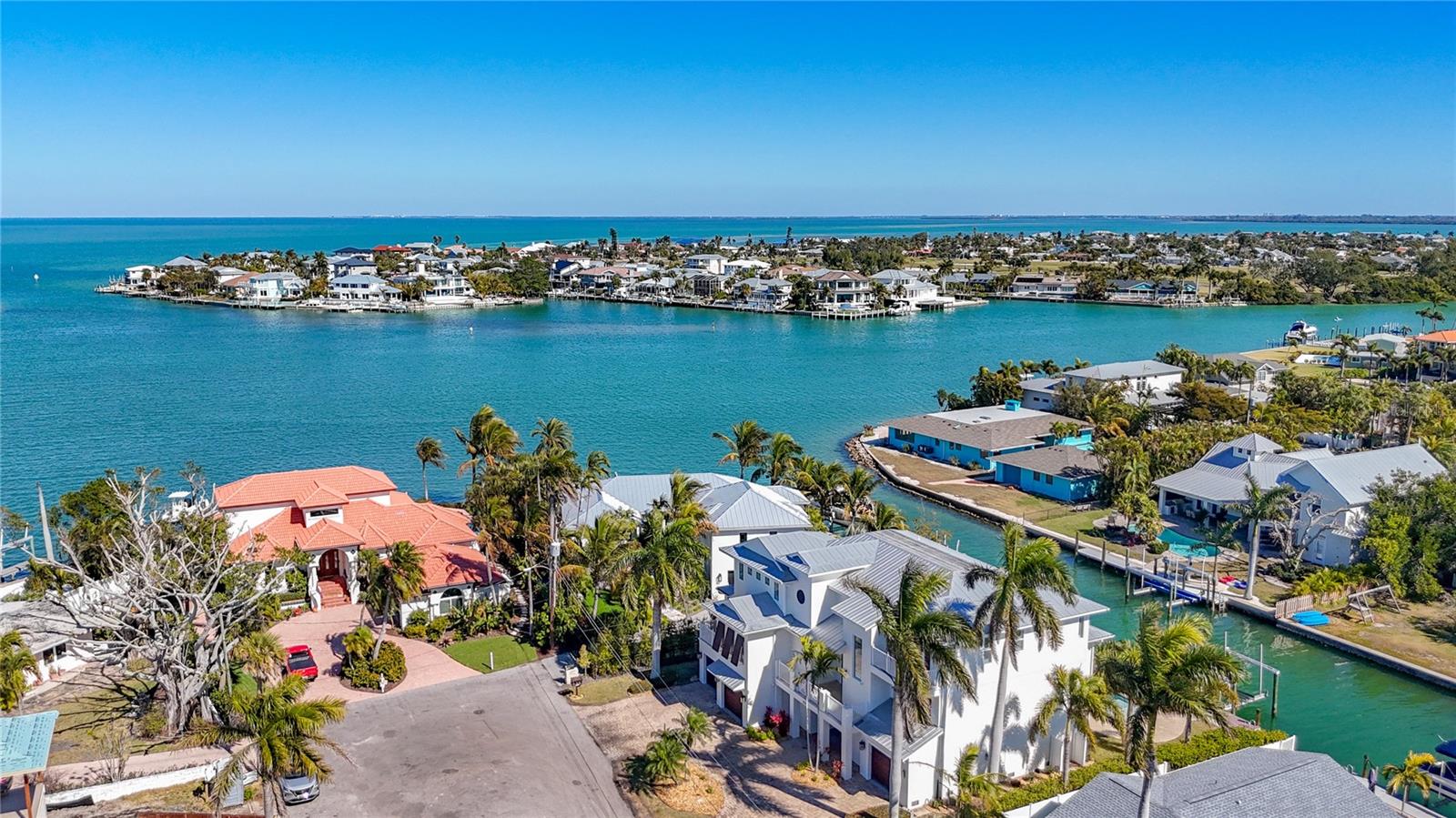529 77th, Holmes Beach, FL 34217