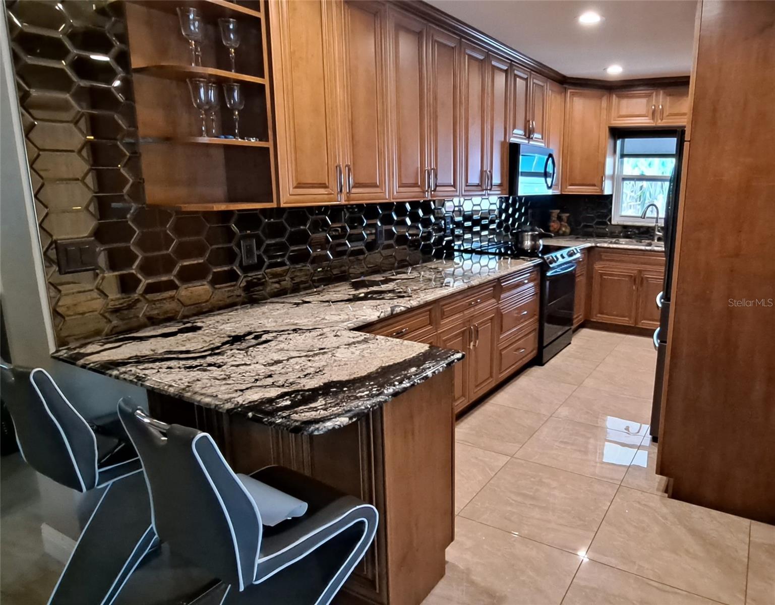 3964 22nd, St Petersburg, FL 33713