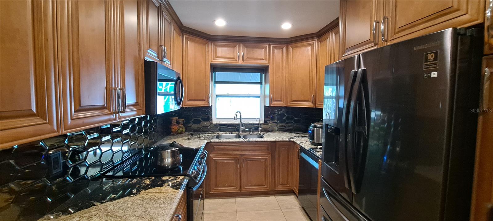 3964 22nd, St Petersburg, FL 33713