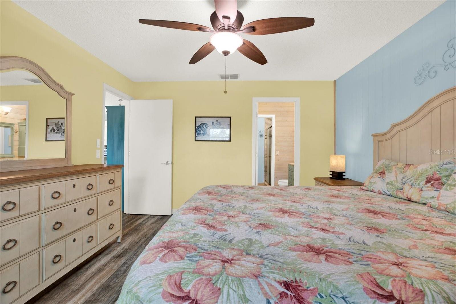 4909 Gulf Unit 6b, Holmes Beach, FL 34217